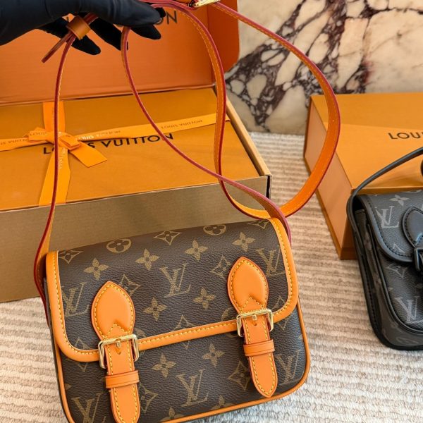 Louis Vuitton brown with orange trim satchel · 19.5×15×7