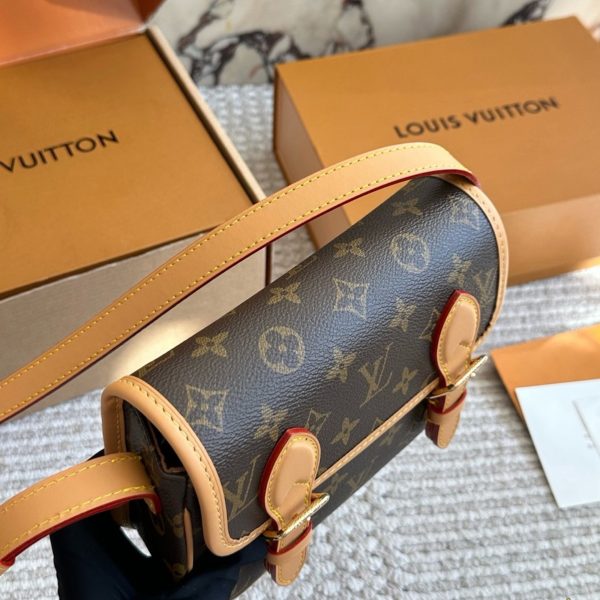 Louis Vuitton brown with beige trim satchel · 19x16