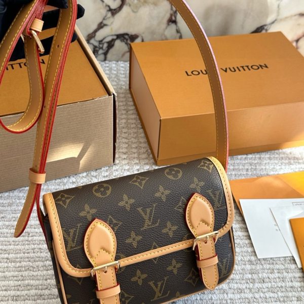 Louis Vuitton brown with beige trim satchel · 19x16