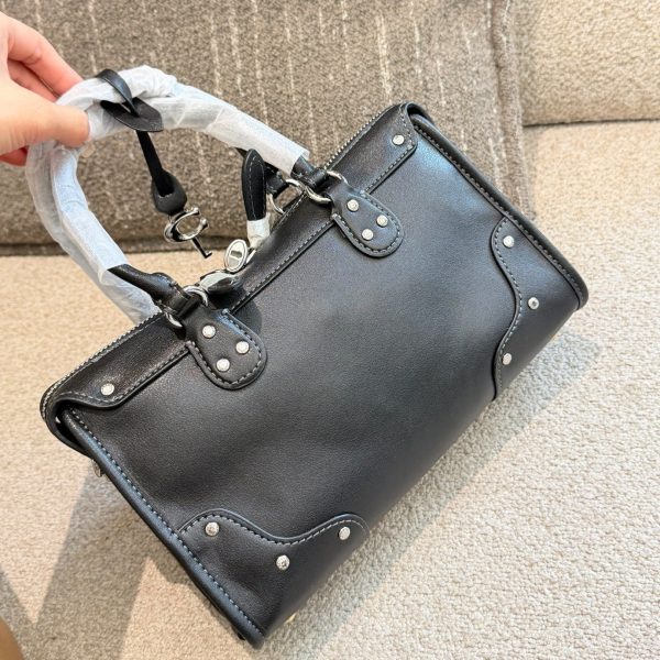 Coach white, brown, black, tan satchel · LX-202607292150387492002103