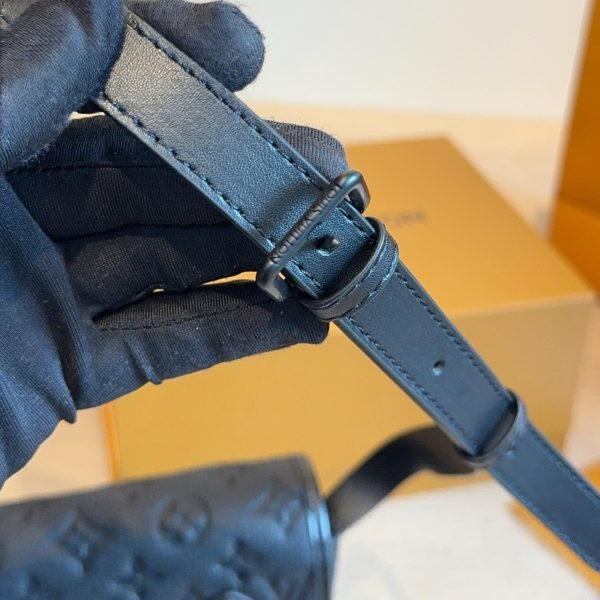 Louis Vuitton Black Satchel · 19x6x15 · 8364