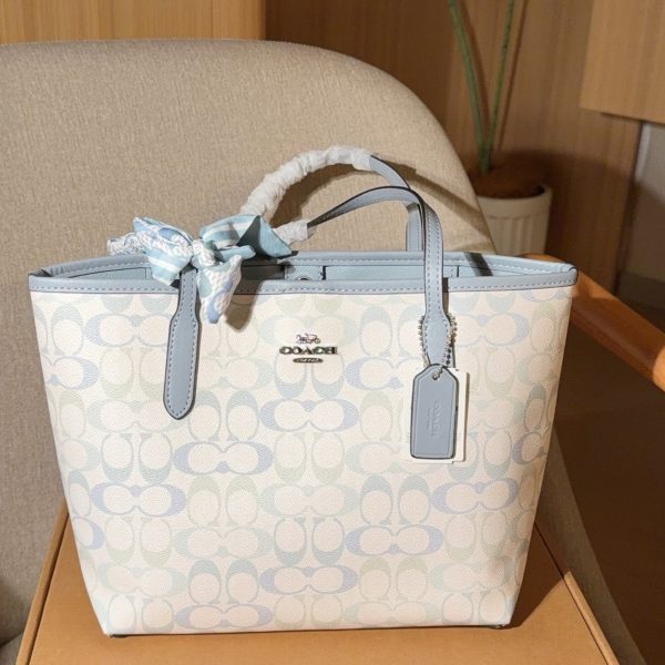 Coach City26 Tote Snap-Close Shopper 26cm in Gift Box