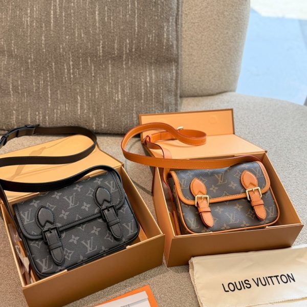 Louis Vuitton Monogram Mini Satchel Crossbody P210