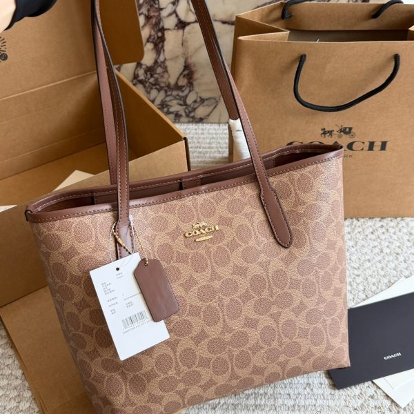 175 配盒 size：23.21 小号 新款单面city托特包 coach蔻驰经典logo购物袋tote包 大爆款 分