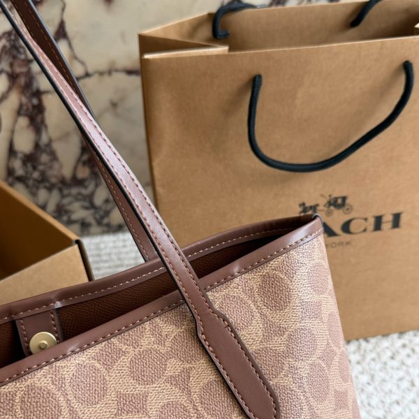 175 配盒 size：23.21 小号 新款单面city托特包 coach蔻驰经典logo购物袋tote包 大爆款 分