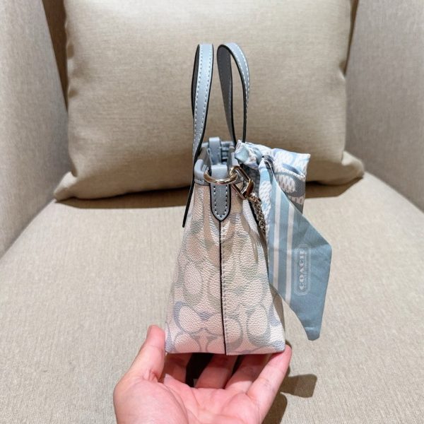 175 Coach 蔻驰 mini city15 系列托特包 迷你购物袋 菜篮子 尺寸：16×14×9 礼盒包装e713
