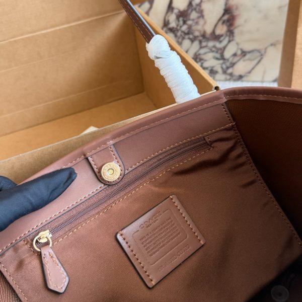 175 配盒 size：23.21 小号 新款单面city托特包 coach蔻驰经典logo购物袋tote包 大爆款 分