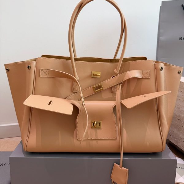 Structured Leather Satchel with Chain Strap, Medium, P335