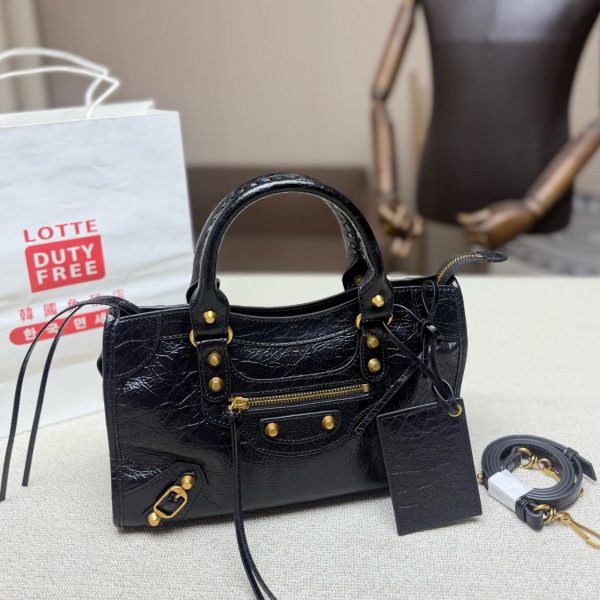 Balenciaga City Classic City Bag Medium P325 Black Leather