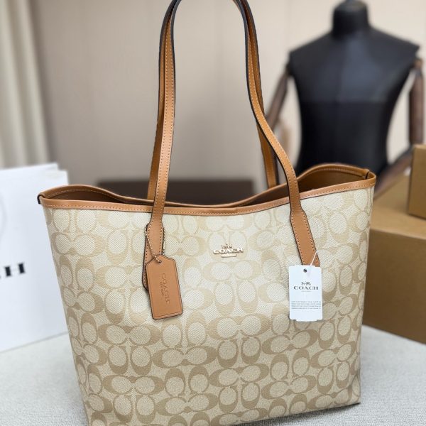 Coach City Tote 33 Signature Coated Canvas with Milk Tea Leather Trim