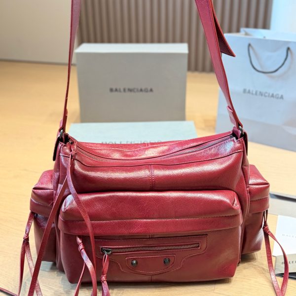 Balenciaga Rodeo Bag Medium Black Crinkled Calfskin P250