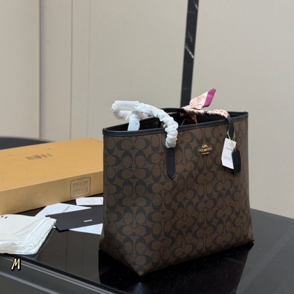 Coach Signature Print City Tote with Snap Closure, 35 cm