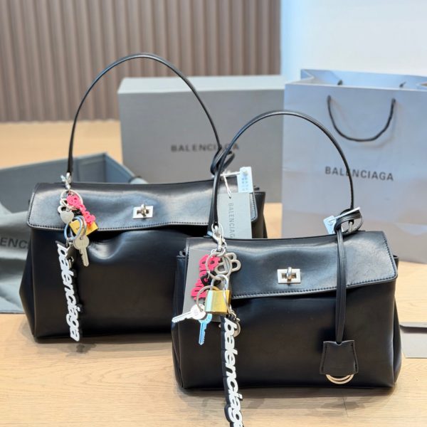 Balenciaga Rodeo Bag Black Calfskin Curved Flap P305
