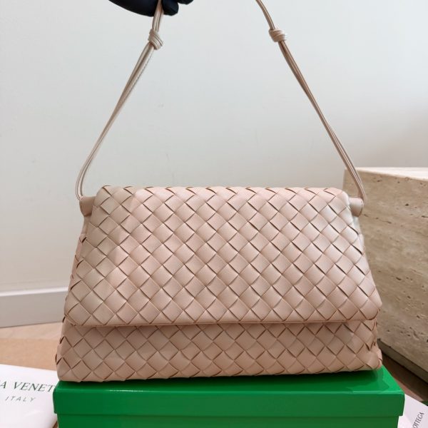 Bottega Veneta Giorno Intrecciato Woven Leather Bag P190
