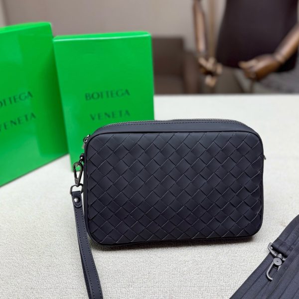 Bottega Veneta Intrecciato Woven Camera Bag with Box — P175
