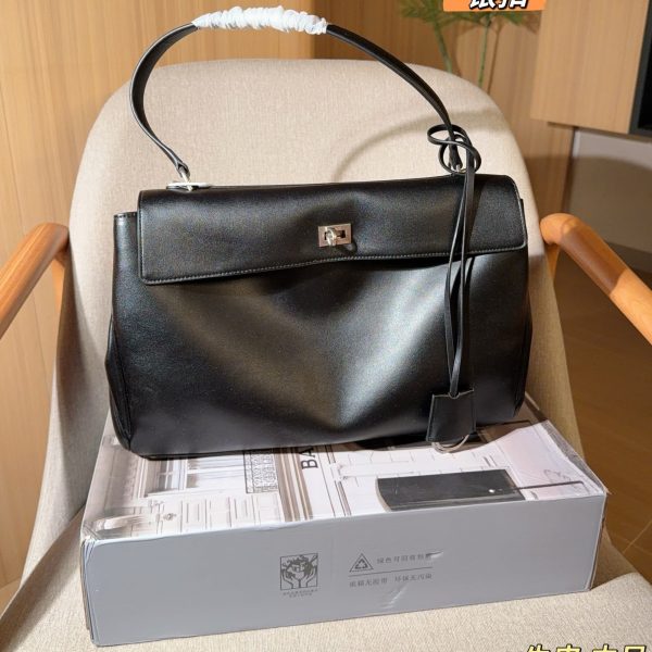 Balenciaga Rodeo Medium Calfskin Tote 35cm