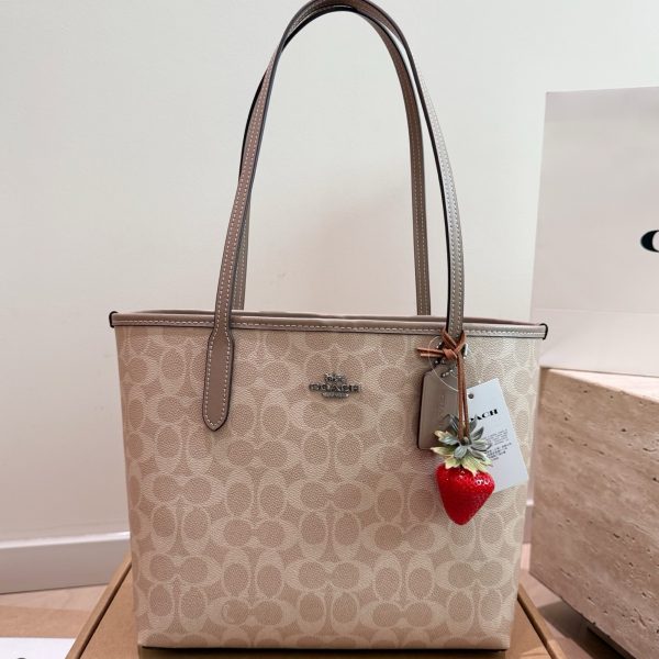Top-Handle Bag · P215