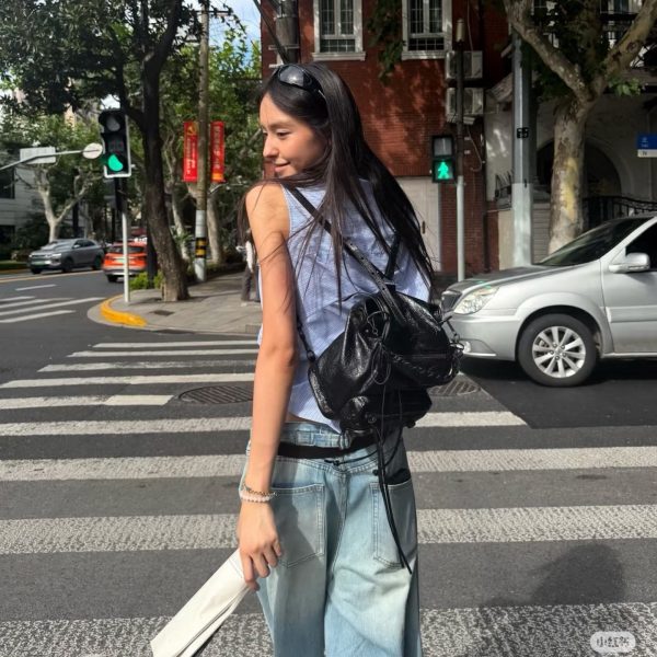 巴黎世家新款LeCity Backpack 双肩包 数量少 喜欢的宝宝dd～