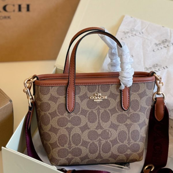 折叠盒）蔻驰特价129包邮 size：16×15 COACH蔻驰新款 City mini托特包️ 9月新款 City系列