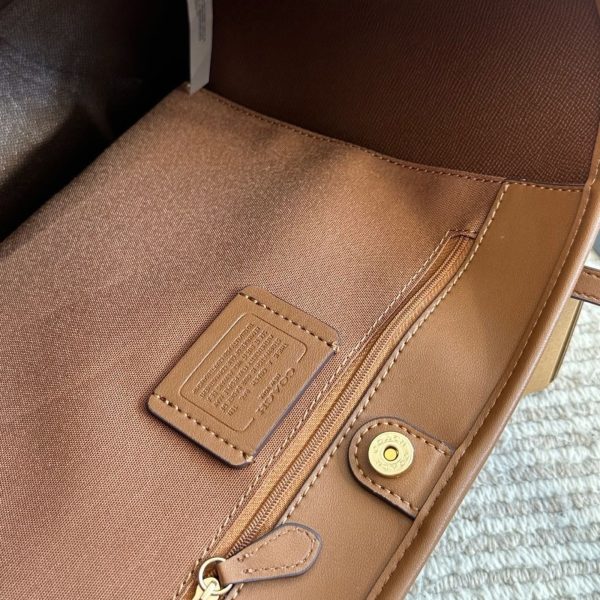 175 配盒 size：35 27cm coach家 吸扣单面city托特包 经典logo购物袋tote包 大爆款 分分