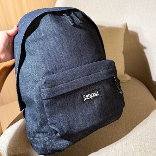 230 无盒 巴黎世家 Balenciaga 牛仔双肩包 度假旅行必备！ 尺寸：36×45×15 ff