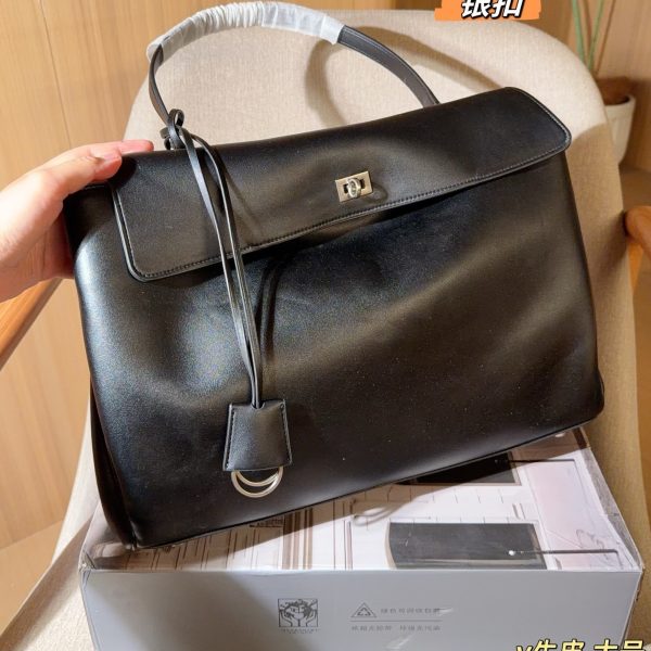 320 牛皮 大号 Balenciaga巴黎世家 新品rodeo手提包～托特包～单肩斜挎～ 尺寸40×26×12 礼盒包
