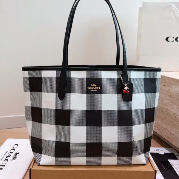 P190 格子系列 Coach & city tote经典托特包手提单肩 coach新款 托特包 奥莱款 coach新款