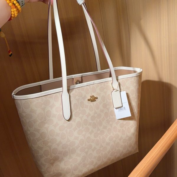 195 蔻驰coach City tote 吸扣版托特包购物袋 尺寸32×28×15 礼盒包装