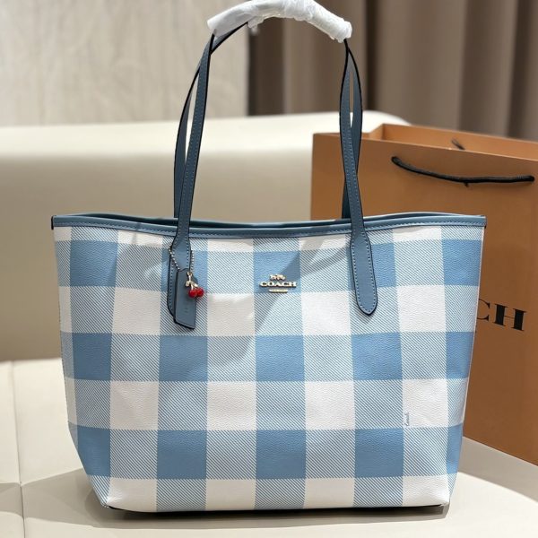 蔻驰特价 P144 飞机盒 C家 City33 tote 格纹限定 Coach City33托特包格纹限定款 搭配手提肩