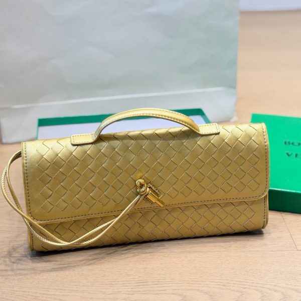 牛皮版本 p190 Bottega Veneta Knot 编织手拿包 斜挎包​​，黑色小牛皮 + 经典 Intrecc