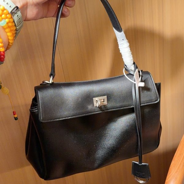 295 牛皮 小号 Balenciaga巴黎世家 新品rodeo手提包～托特包～单肩斜挎～ 尺寸27×18×8 礼盒包装