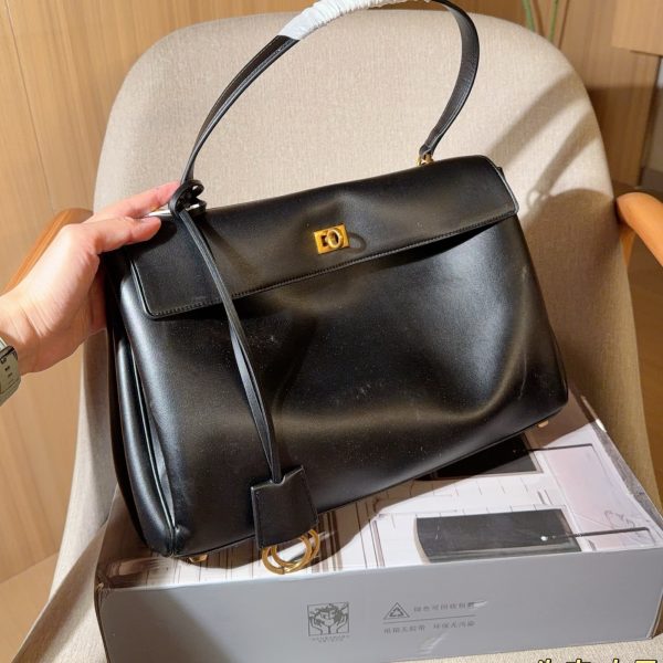 305 牛皮 中号 Balenciaga巴黎世家 新品rodeo手提包～托特包～单肩斜挎～ 尺寸35×21×10 礼盒包