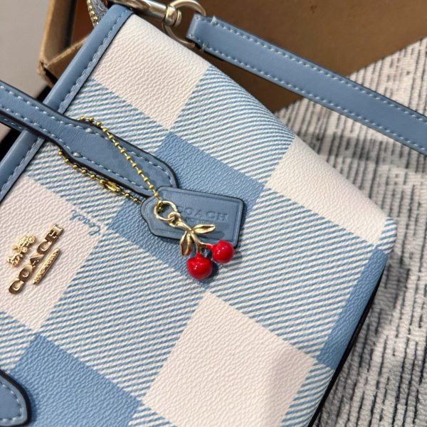 p175 礼盒包装 蔻驰coach 新品格纹mini city tote菜篮子 迷你购物袋 尺寸 18cm