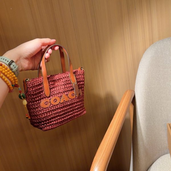 190 Coach 蔻驰 city15草编编织托特包 迷你购物袋 菜篮子 尺寸：15×14×7 礼盒包装e