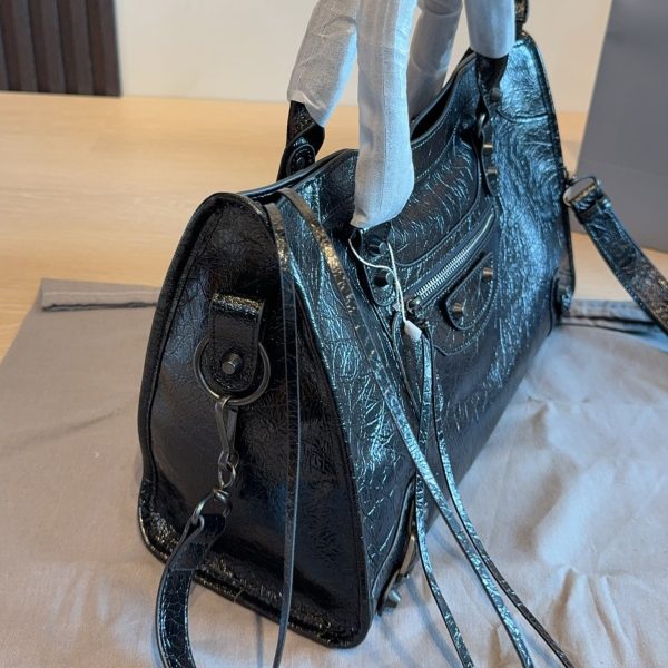 p340 p315 p290 Balenciaga Classic City 荔枝纹机车包​​，黑色荔枝纹牛皮配银色 做