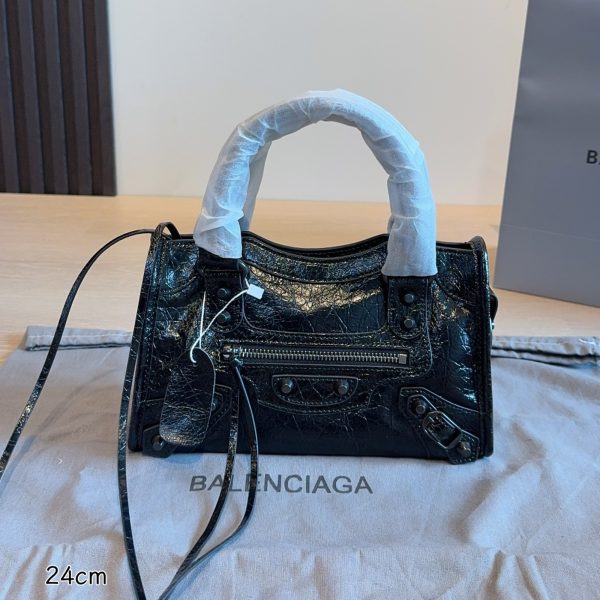 p340 p315 p290 Balenciaga Classic City 荔枝纹机车包​​，黑色荔枝纹牛皮配银色 做