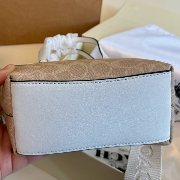 折叠盒）蔻驰特价129包邮 size：16×15 COACH蔻驰新款 City mini托特包️ 9月新款 City系列