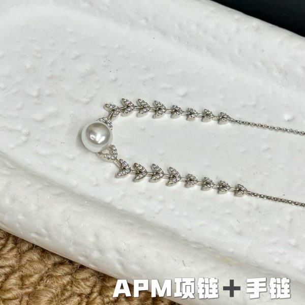特价 【B H】一套p117（配图片包装10） 【爆款套装强势来袭】Apm项链APM手链 专柜1 1复刻，给你最完美的体