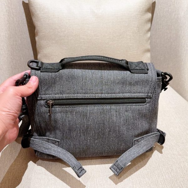 220 无盒 巴黎世家 Balenciaga 巴黎家最新邮差牛仔包！实物巨巨巨好看!! 尺寸：24×17×8 ff