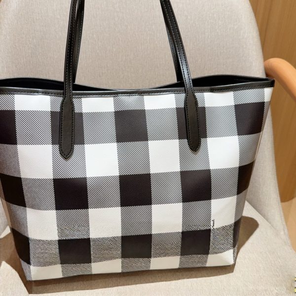 185 蔻驰coach City tote 黑白格吸扣版托特包购物袋 尺寸32×28×14 礼盒包装a702