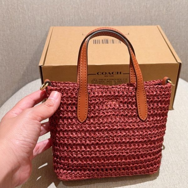 190 Coach 蔻驰 city15草编编织托特包 迷你购物袋 菜篮子 尺寸：15×14×7 礼盒包装e